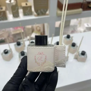 توزيعة دفيوزر العطور مع تغليف الجلد